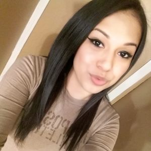 Meet your Posher, Violeta